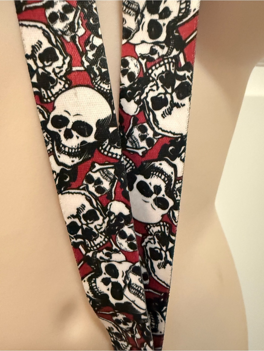 Disney Parks Pin Trading Lanyard Velcro Reversible Skull Pirates Caribbean- OS